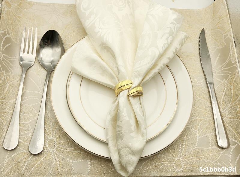 Napkin &golden rings