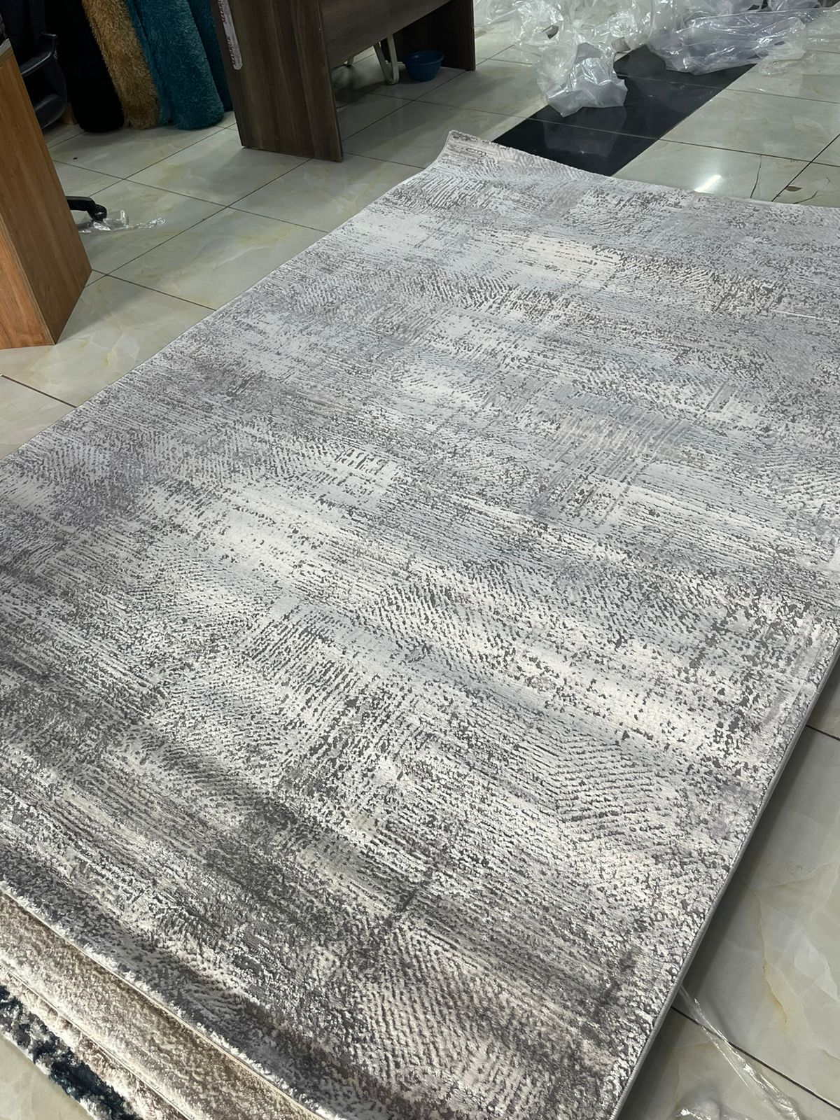 Bitiye Crown Carpet (5*8)