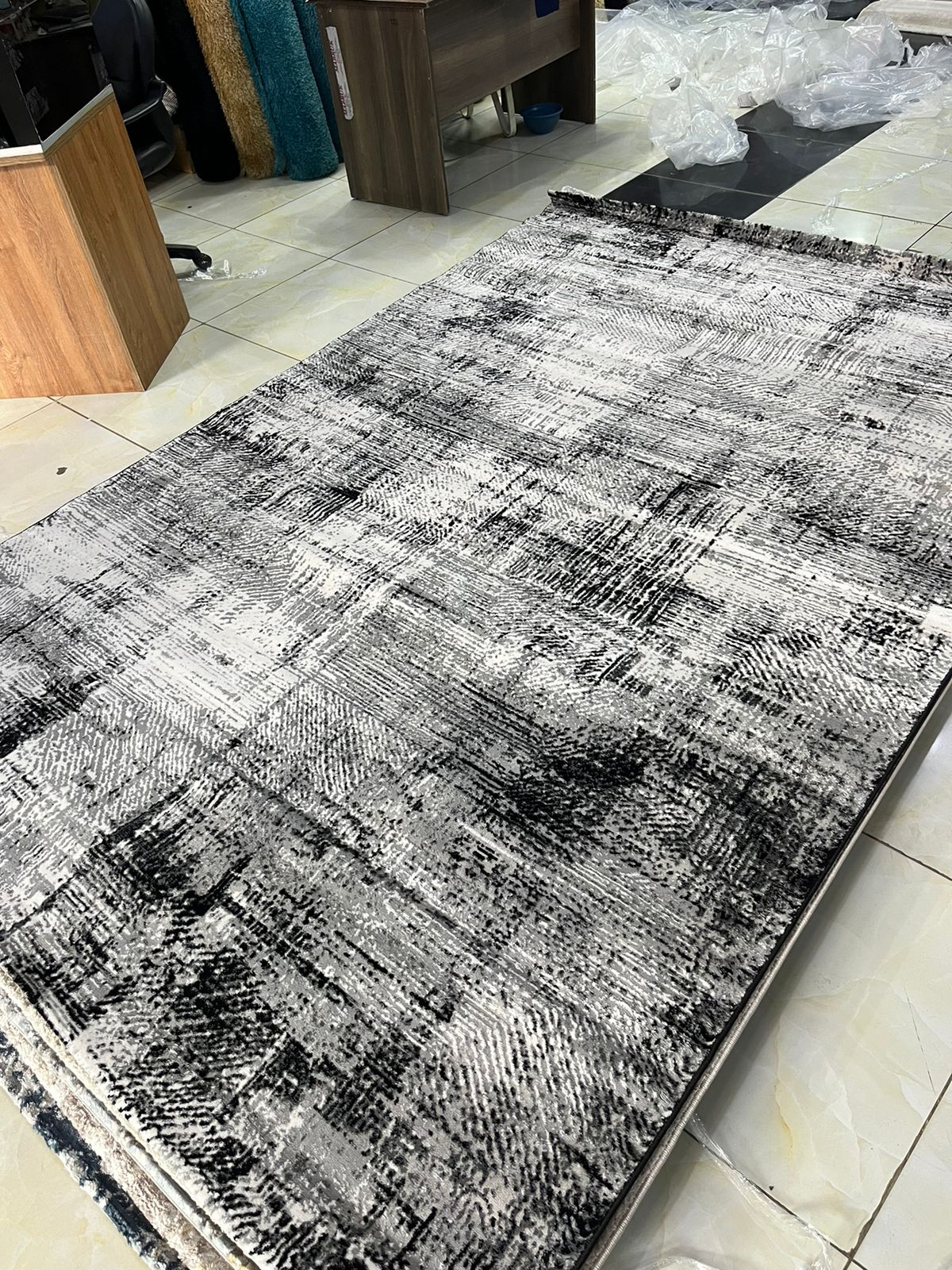 Bitiye Crown Carpet (5*8)