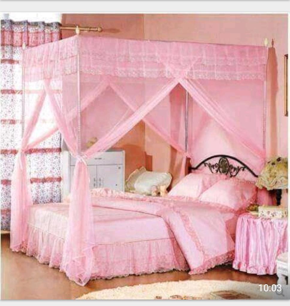 Four stand mosquito net