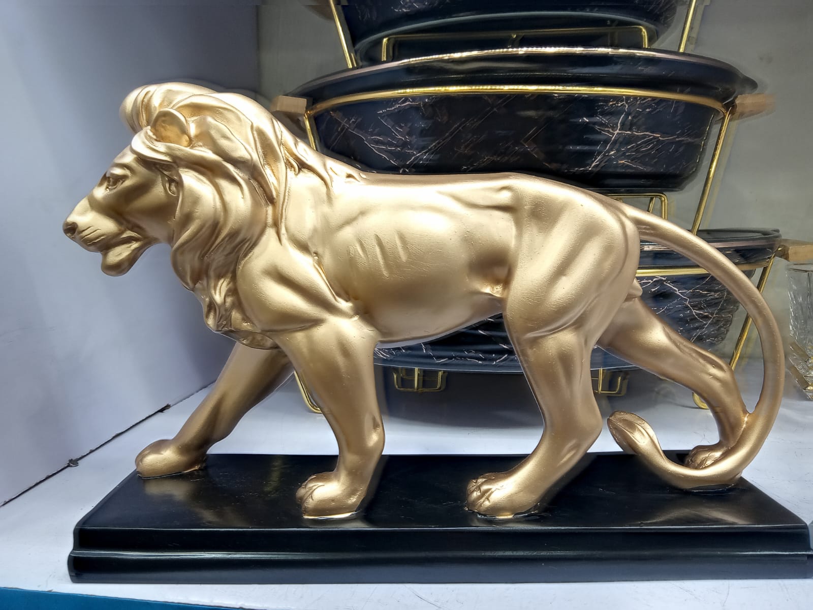 Golden Male lion Decor 