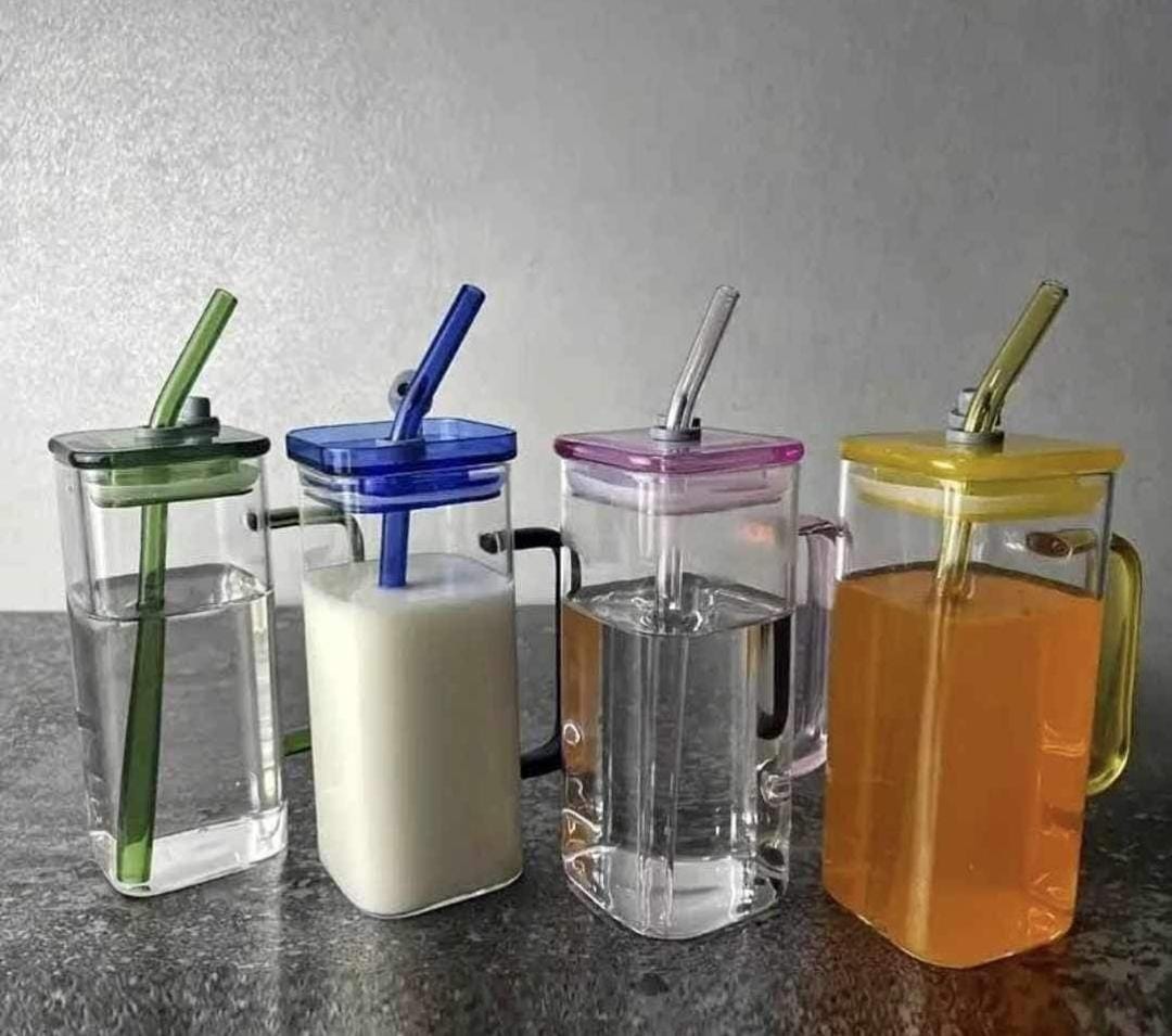 Square glass smoothie