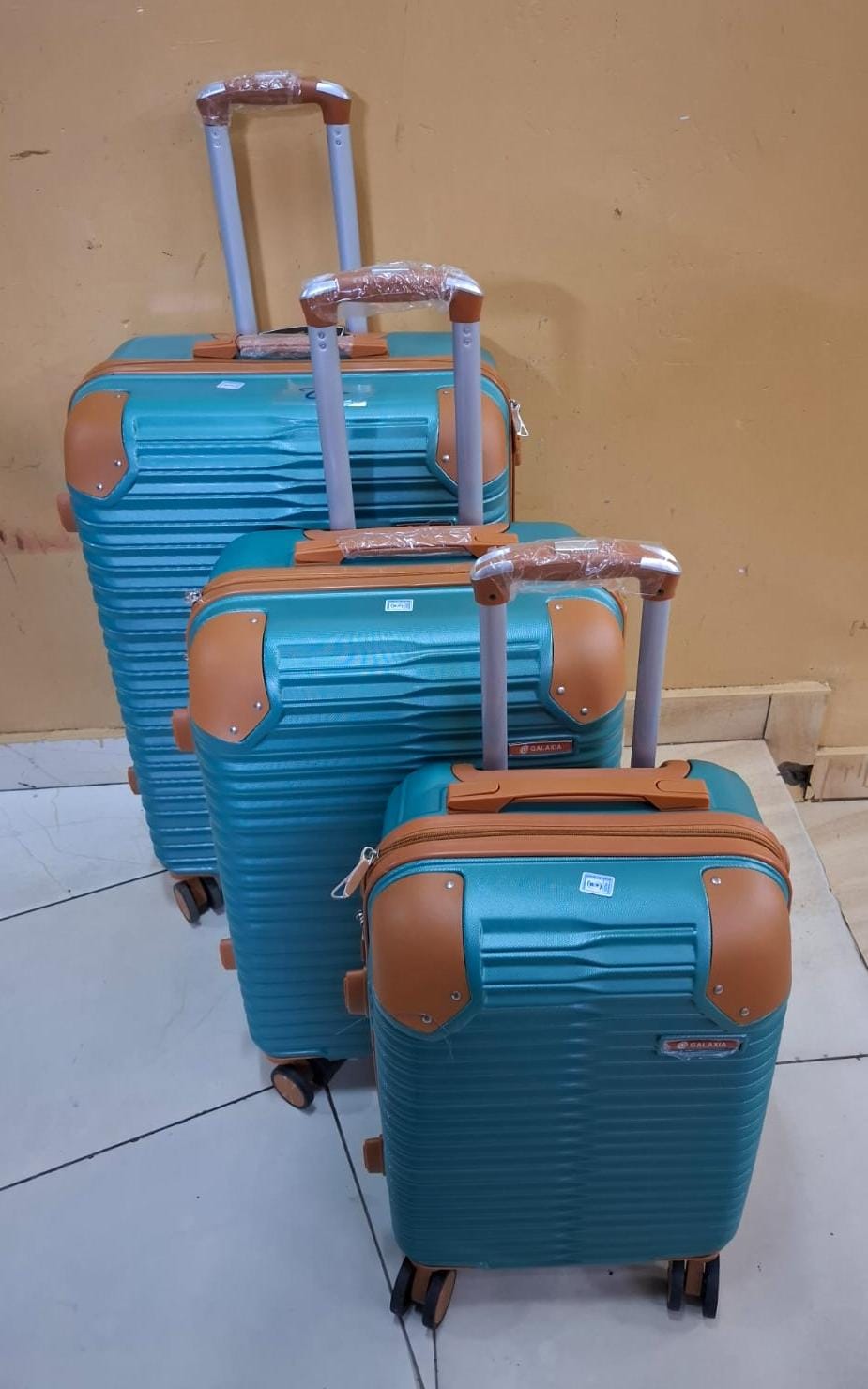 3 in 1 Luxurious Fibre Suitcase