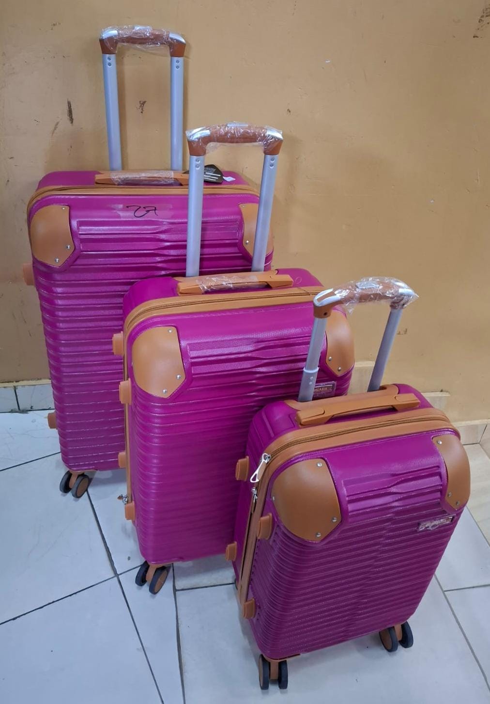 3 in 1 Luxurious Fibre Suitcase