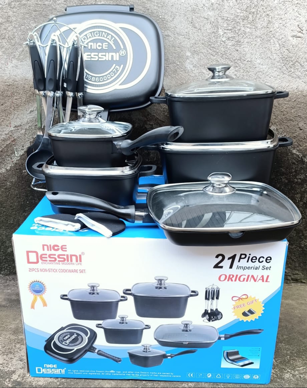 Dessini 21 granite cookware
